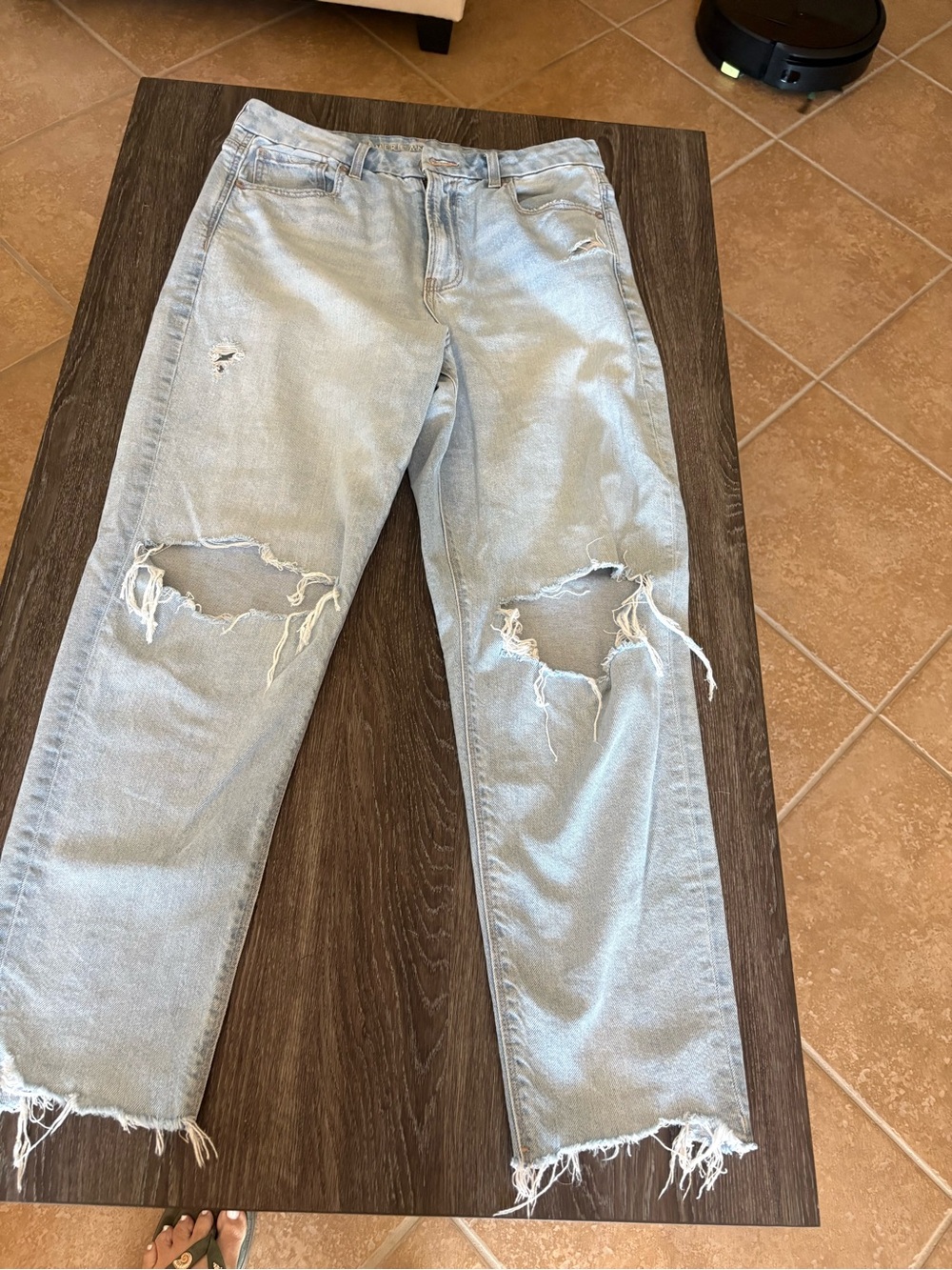 American Eagle Outfitters Light Wash Distressed Ripped Jeans